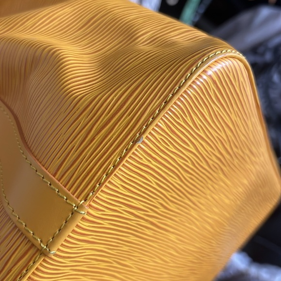 Vintage Louis Vuitton | Petit Noe Yellow EPI Bucket Bag - Picture 16 of 16